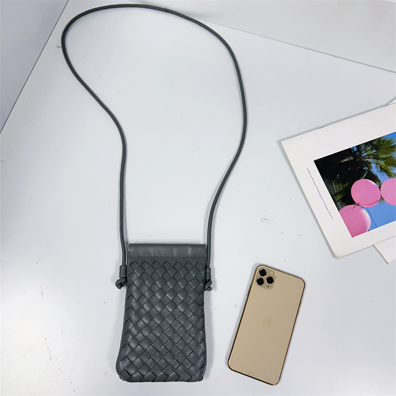 Luxury Brand Designer Bag Fashion Simple New Crossbody Small Bag Trendy Solid Color Woven Single Shoulder Vertical Casual Phone Bag Niche Women's