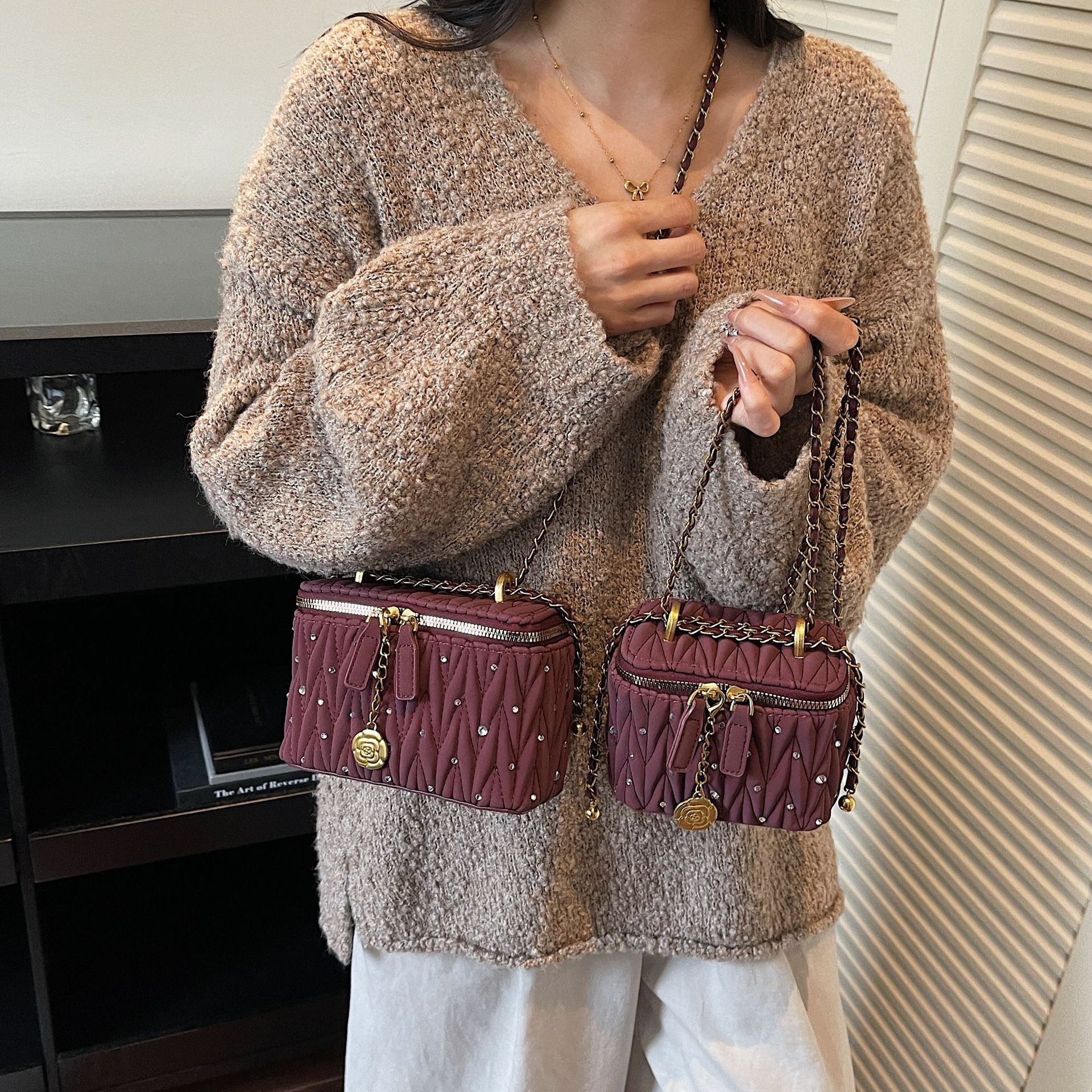 Luxury Brand Designer Bag Korean Style Quilted Chain Small Bag For Women 2025 New Autumn Winter Fashion Pleated Box Bag Ins Versatile Crossbody Bag