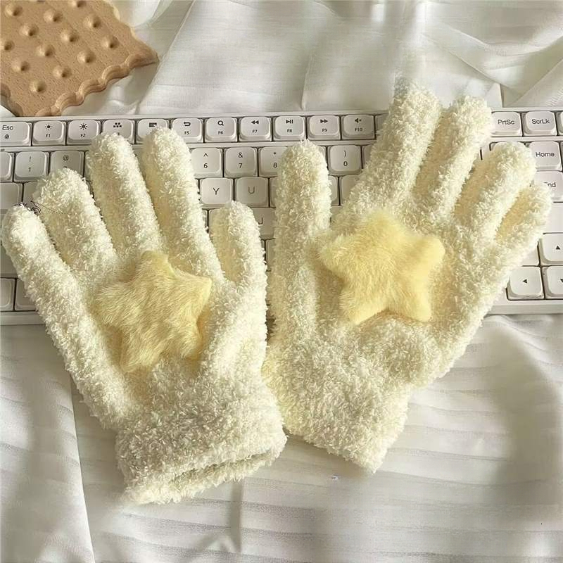 Ins Korean Milk Powder Star Gloves Coral Fleece Warm Student Winter Outdoor Cycling Bestie Same Style