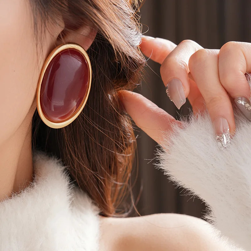 Vintage Red Resin Womens Earrings Stud Earrings large Geometric Oval earrings Party Wedding Ear Jewelry Wholesale 251013