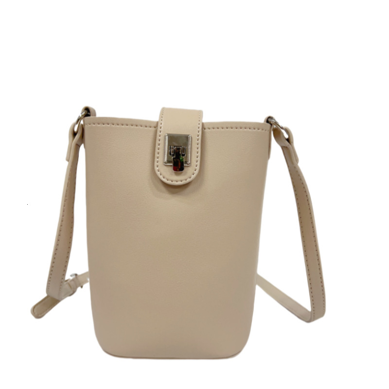 Luxury Brand Designer Bag Fashion Trend Crossbody Bucket Bag New Versatile Single Shoulder Women's Small Bag Korean Version Lightweight Soft Leat
