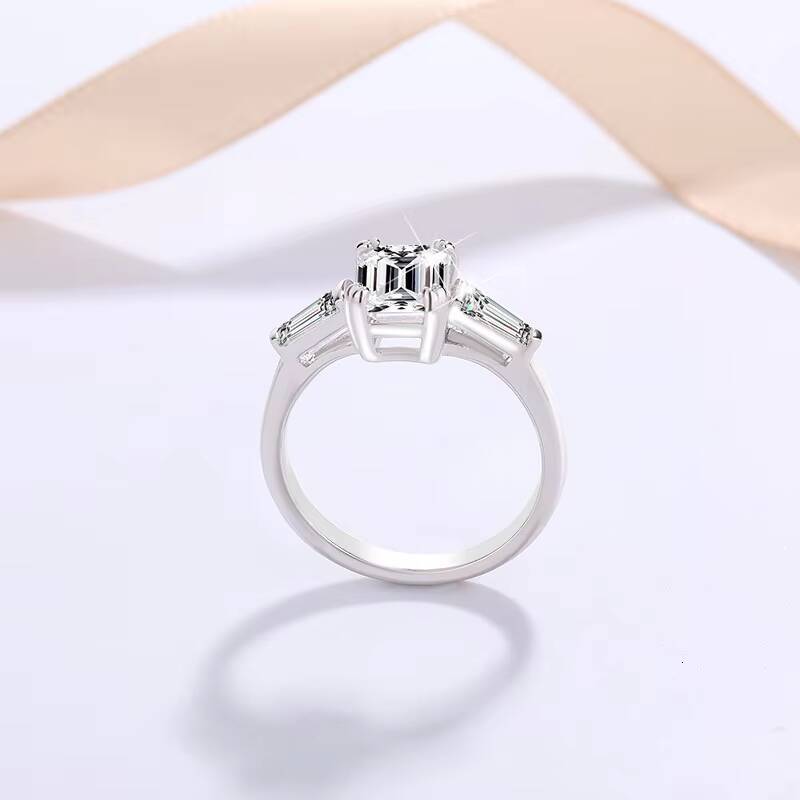 Fine Jewelry Emerald Cut Ring S925 Sterling Silver Statement Promise Ring Light Luxury GRA Rectangle Moissanite Ring for Women