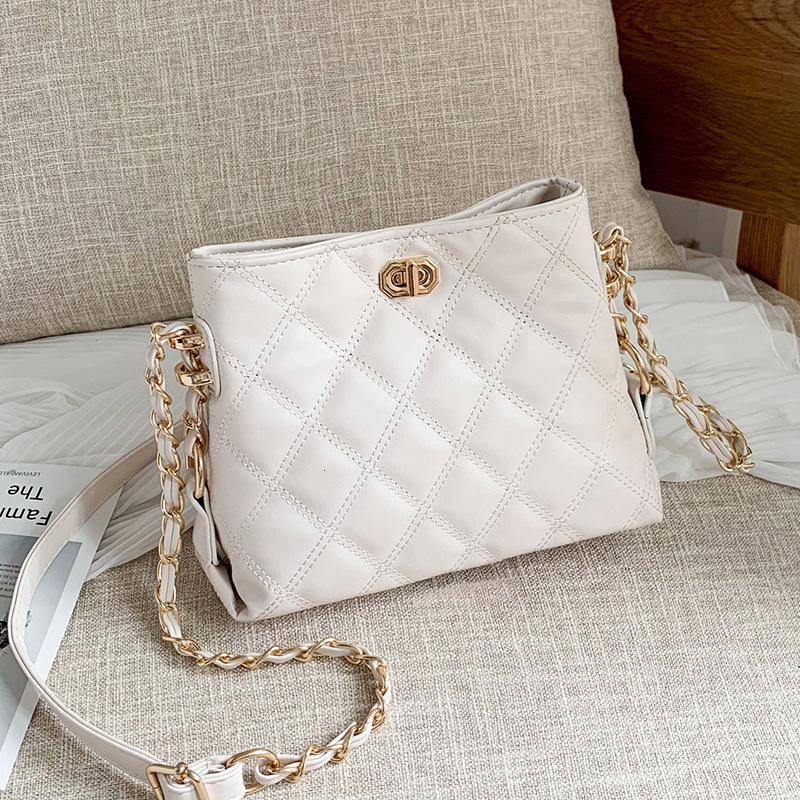 Luxury Brand Designer Bag Stray Bag Korean Women's Bag New 2025 Small Style Quilted Chain Bag Fashion Single Shoulder Crossbody Bag
