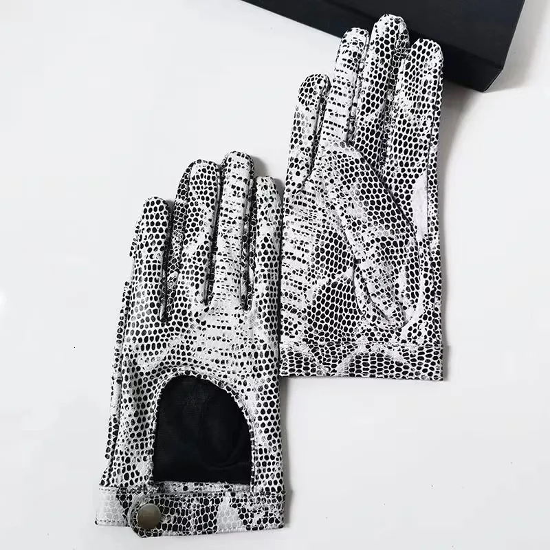 2025 Half Palm Glove Rivet Pins Street Fashion Driving Gloves Genuine Real Goat Leather Gloves Women Fashion Short Mittens G599 251015