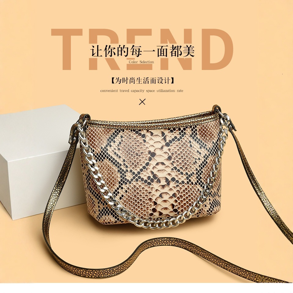 Luxury Brand Designer Bag 2025 New Snake Pattern Bucket Bag Personality Fashion Trend Handbag Shoulder Crossbody Bag Commuter Women's Bag