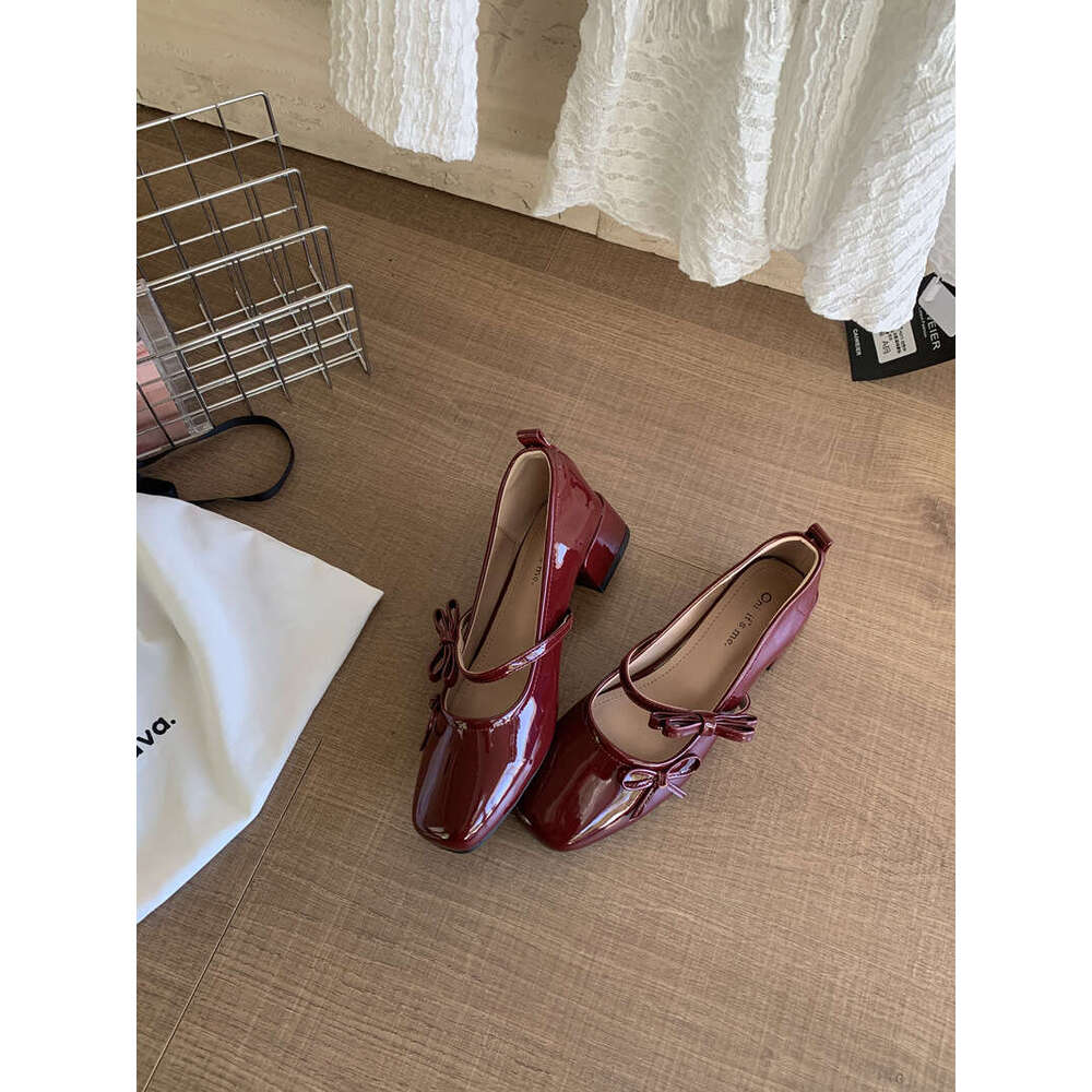 French Bowknot Single for Women 2025 New Summer Soft Sole Shallow Mary Jane Square Designer Shoe Toe Patent Leather Ballet Shoes