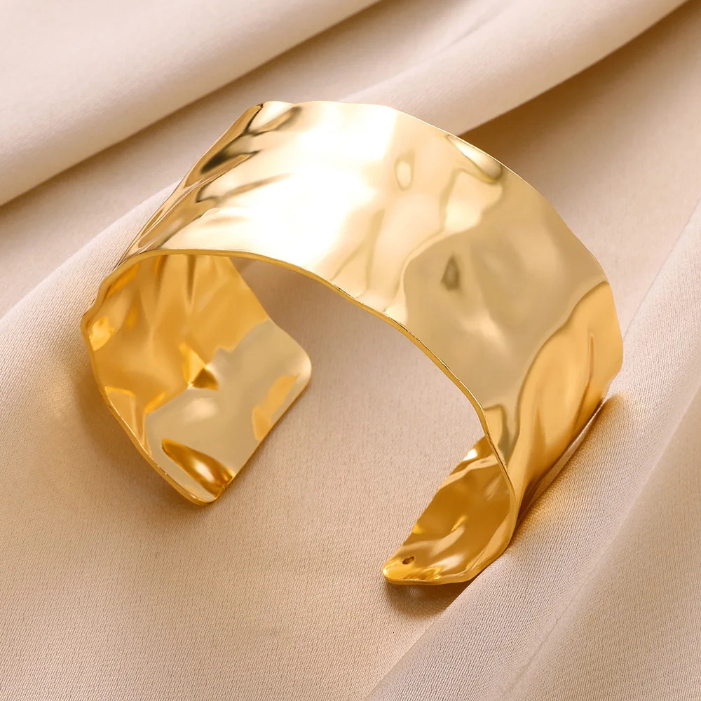 Stainless Steel Wide Bangles for Women Gold Color Chunky Flower Cuff Bangle Bracelet femme Vintage Wedding Jewelry Gifts 251014