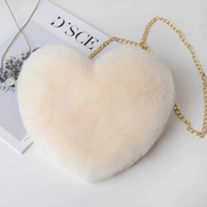 Love Bag Valentines Day Chain Plush Heart shaped Bag Female Diagonal Cross Bag Peach Heart shaped Love Small Bag Female 251014