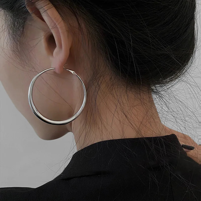 Fashion Exaggerated Big Circle Hoop Earrings for Women Statement Jewelry Smooth Circle Earrings Femme Boucles doreilles 251013