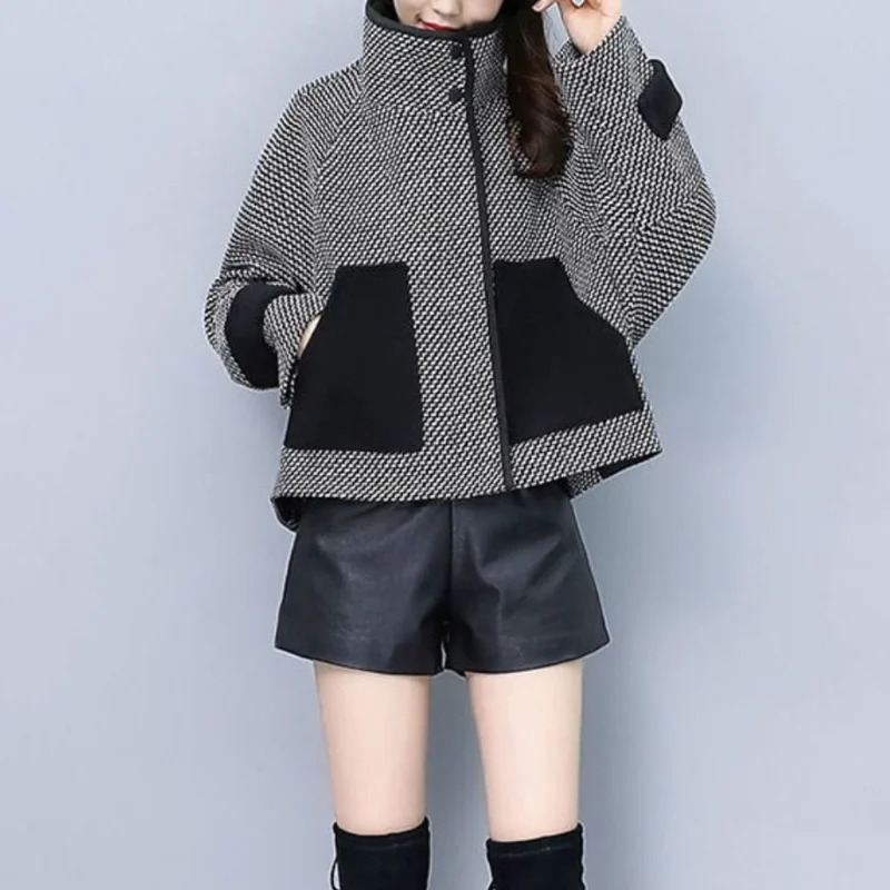 Very Warm Coats Vintage Crop Plaid Jackets Tweed Womens Jacket Heavy Clothes Outerwear Woolen Clothing Winter Coat Woman 251009