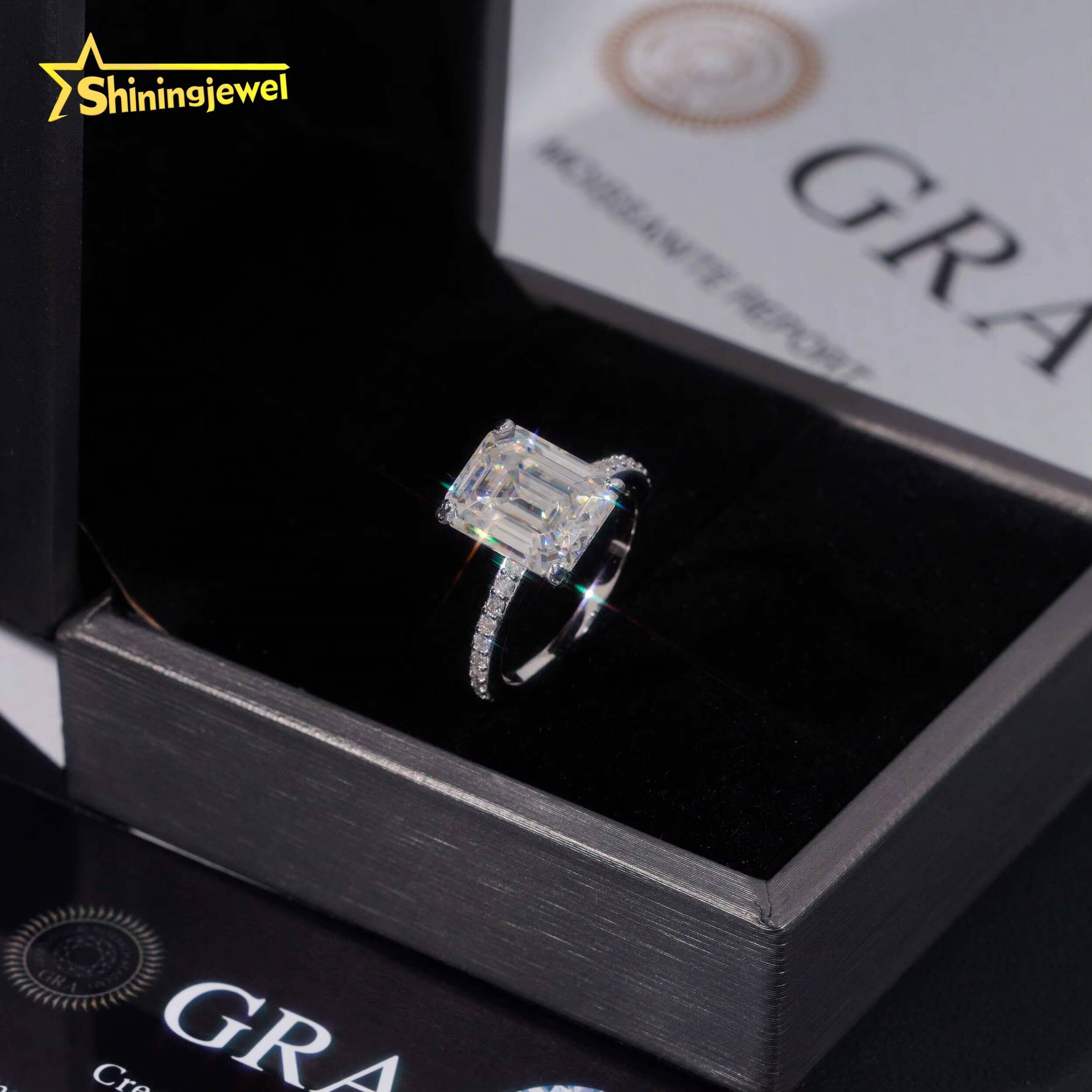 Fast Shipping Gold Plated Emerald Cut Wedding Ring Moissanite VVS Pass Diamond Test 925 Sliver Engagement Rings for Women