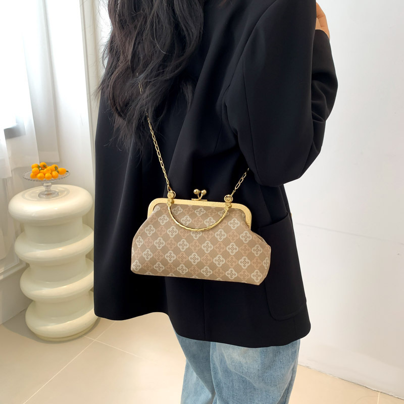 Luxury Brand Designer Bag Bags For Women, Niche Design, Exquisite Clutch, Handheld, Clip Bag, Crossbody, Matching With Cheongsam, Gold Clasp Bag, 2025