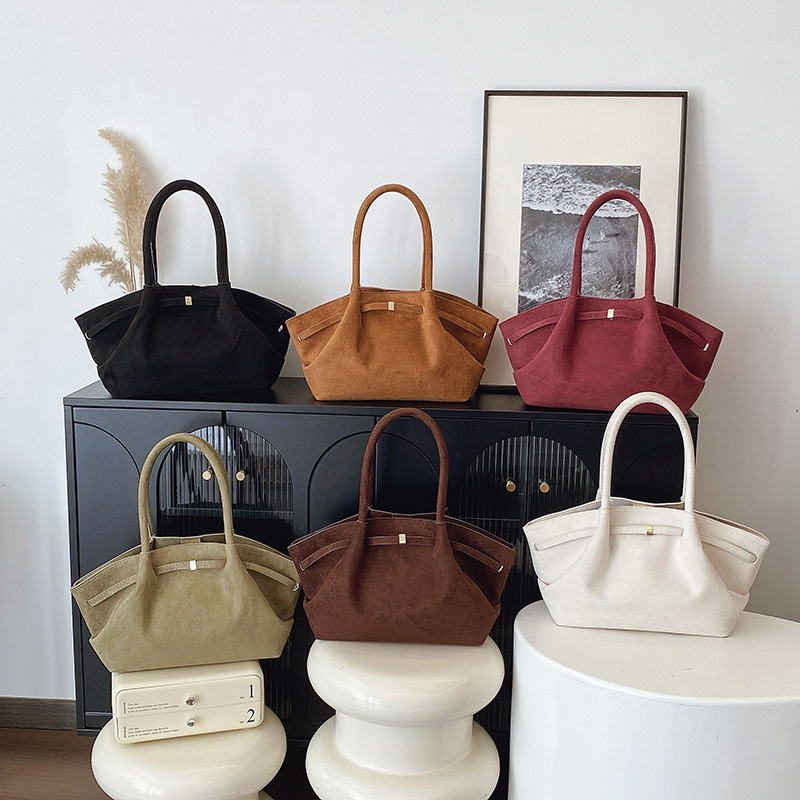 Luxury Brand Designer Bag Large Capacity Tote Bag For Women, Matte Texture, Fashionable New High-End Velvet Commuter Lazy Style Shoulder Bag