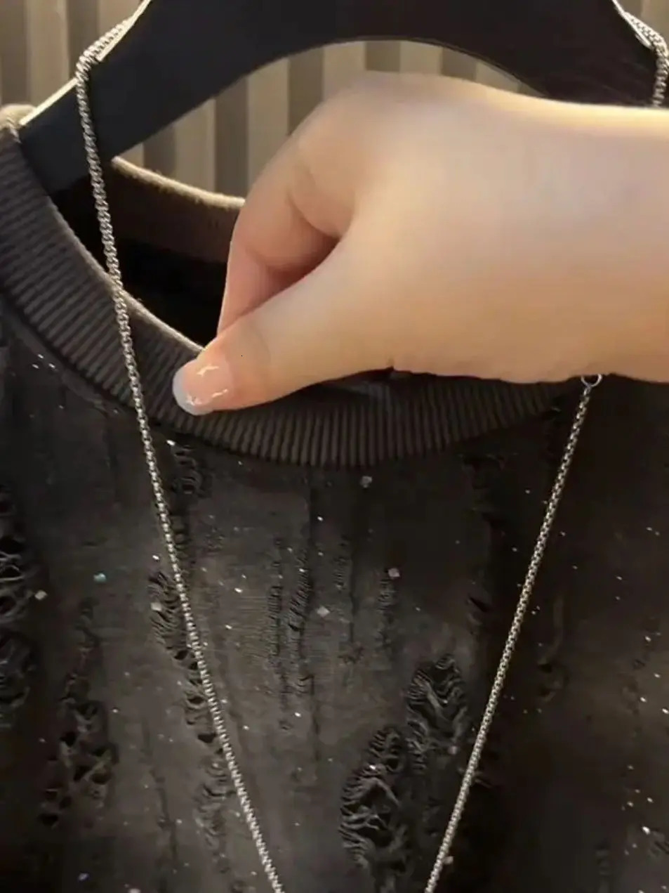 Summer Mens Shortsleeved Trendy Distressed Roundneck Halfsleeve Tshirt Top 251018