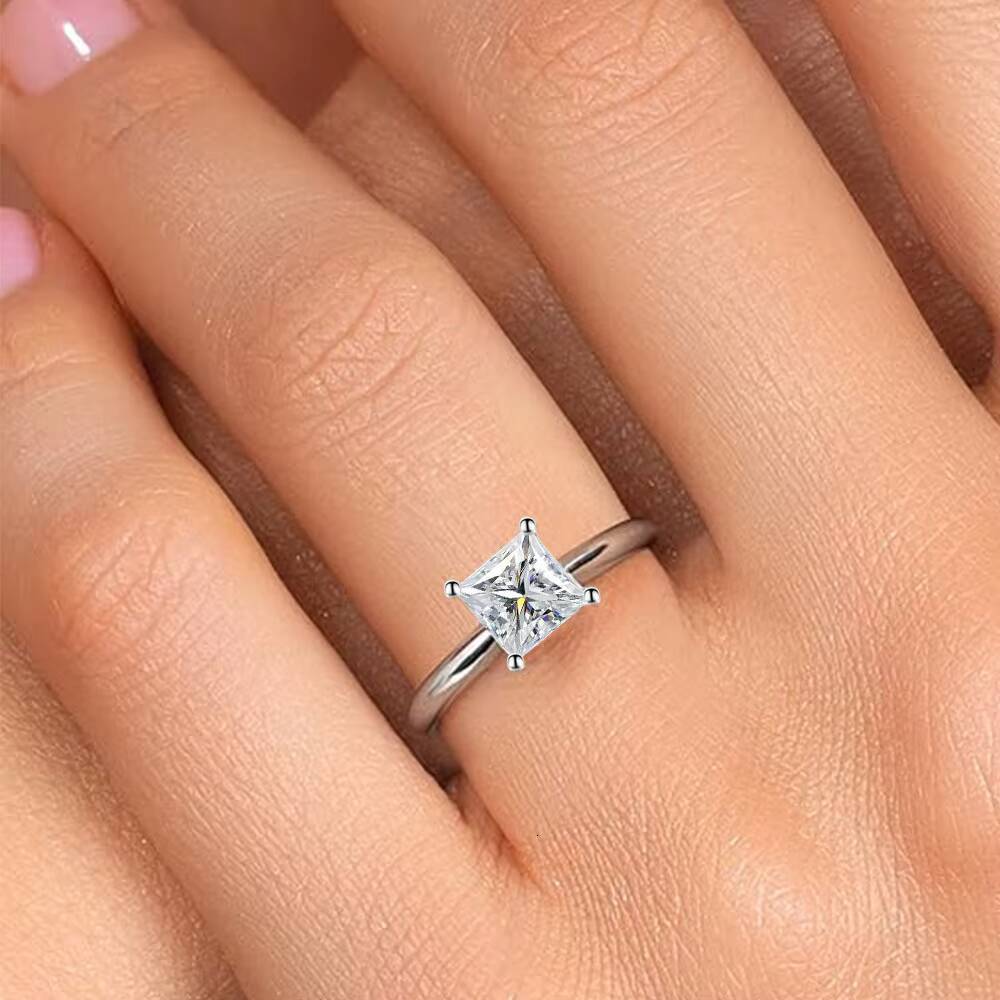 Fine Jewelry 925 Sterling Silver Engagement Ring Trendy Dainty 1ct 2ct 3ct Solitaire Princess Cut Moissanite Ring for Girls