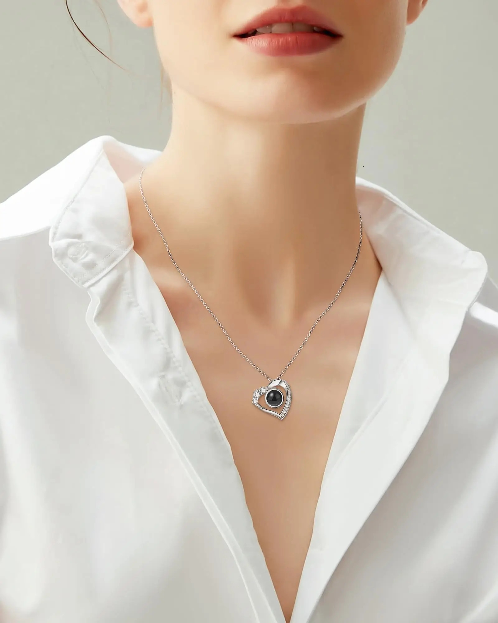 Custom Po Projection Camera Necklace Personalized with Picture Inside Gifts for Women Mom Girlfriend Wife 251008