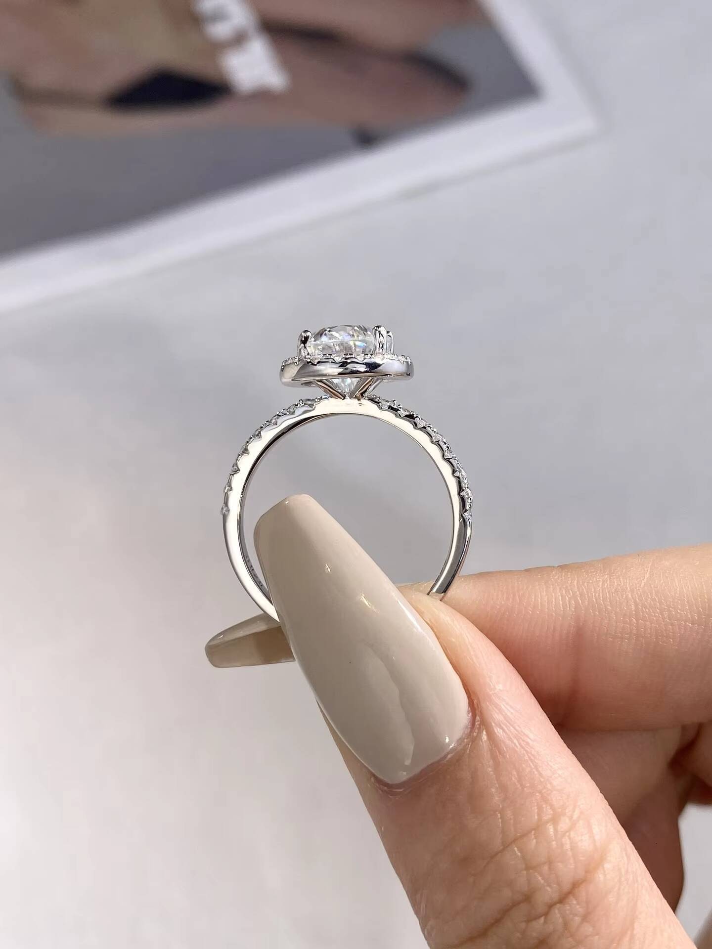 Luxury Wedding Jewelry White Gold Plated 925 Silver Single Huge Oval Cut 3ct Diamond Moissanite Halo Rings for Women