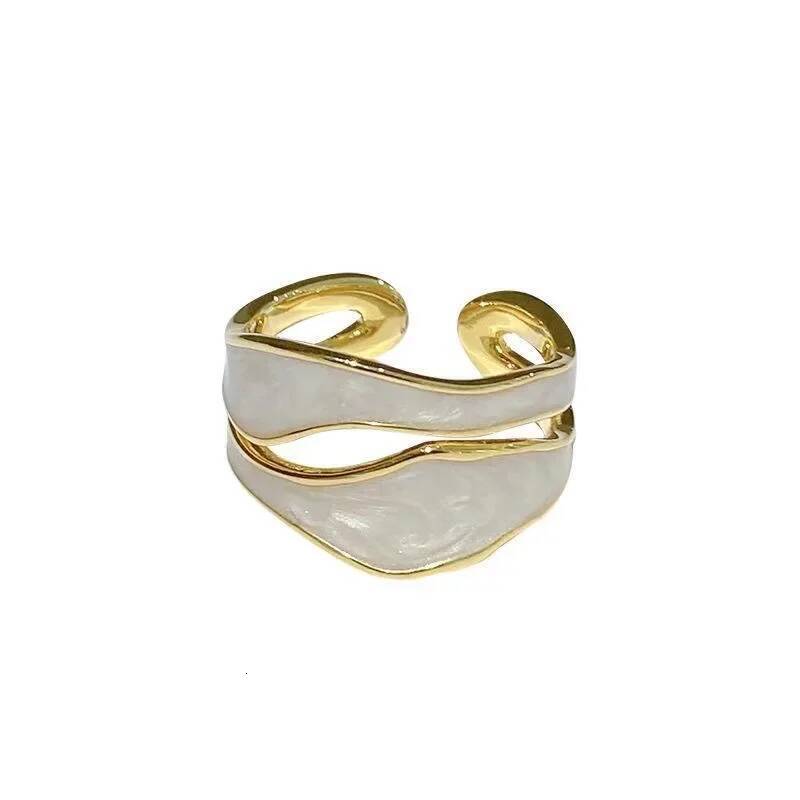 Vintage designer ring White Enamel Metal Irregular Shape Geometric Open Adjustable Ring for Women Girl Fashion Jewelry Birthday Gifts
