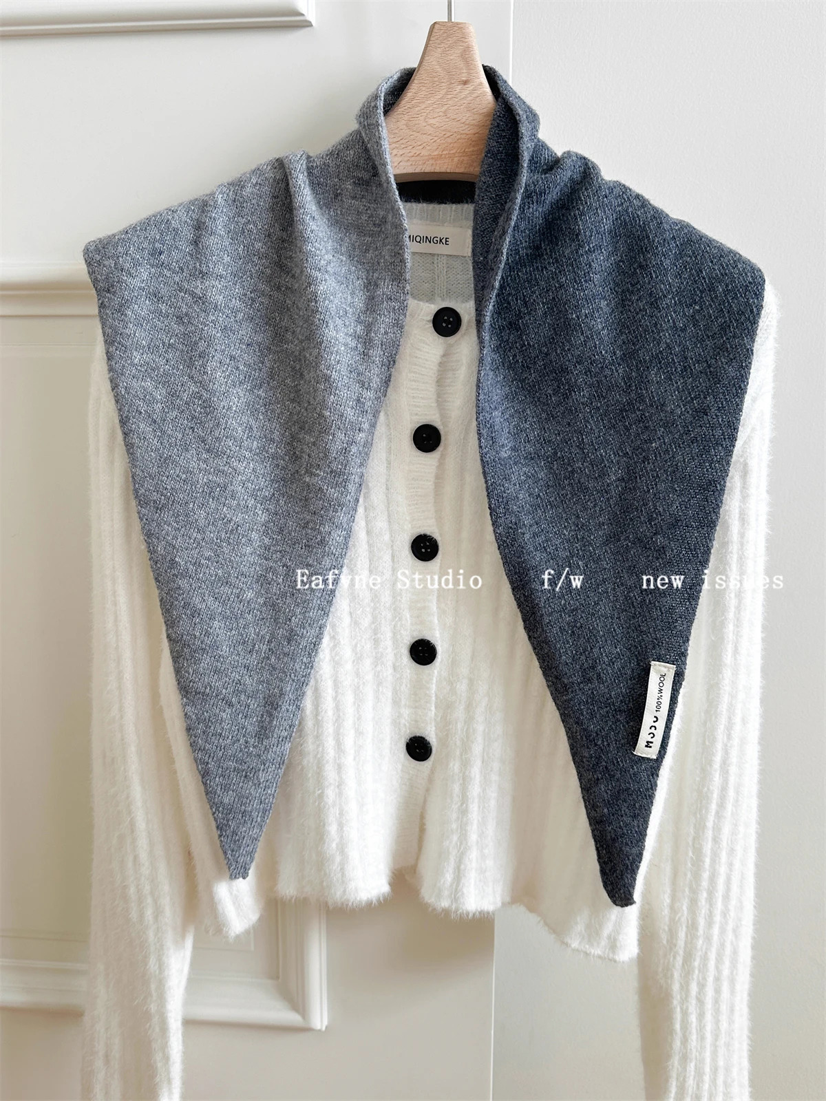 ColorBlock British Triangle Scarf Niche Wool Triangular Scarf Women Head Multifunctional Knitted Scarf Neck Cashmere Scarves 251016