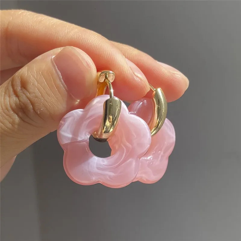Pink Acrylic Flower Resin Drop Earrings Simple Round Hollow Copper Girls Jewelry Cute Party Personality Gifts 251013