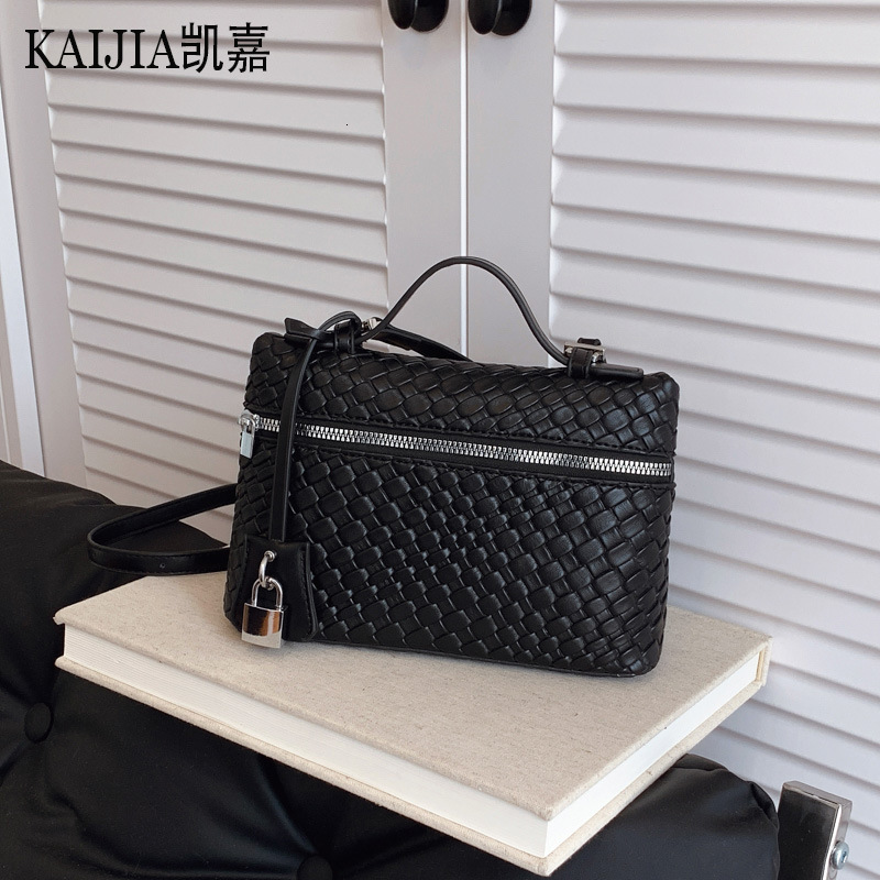Luxury Brand Designer Bag Handbag For Women New Embossed Woven Box Bag Small Square Bag Niche Exquisite Small Lock Pendant Single Shoulder Crossbody B