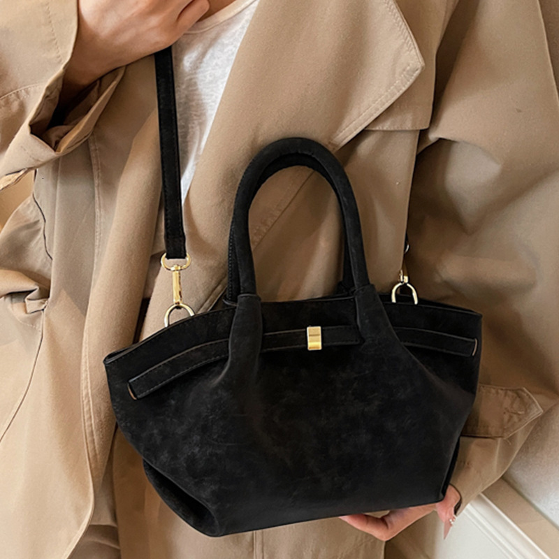 Luxury Brand Designer Bag Frosted Bag Women's New High-Grade Texture Bucket Bag Fashion Commuter Large Capacity Shoulder Crossbody Bag