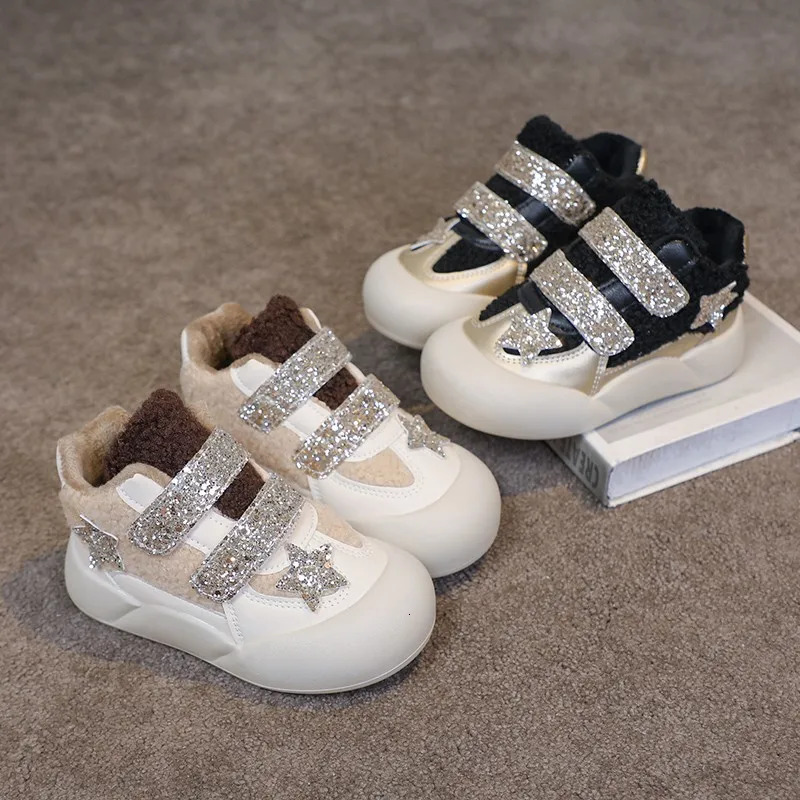 Autumn Winter Fashion Warm Sneakers MagicTape Thick Bottom Flat Sports Shoes Comfortable Casual SlipOn Leisure Sneakers 251014