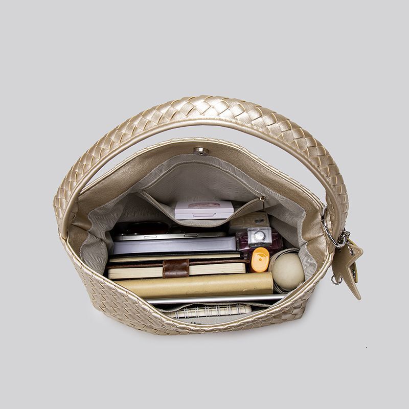 Luxury Brand Designer Bag Woven Single Shoulder Large Bag Extra Large Capacity Bucket Bag Lazy Style Tote Bag Travel Handbag