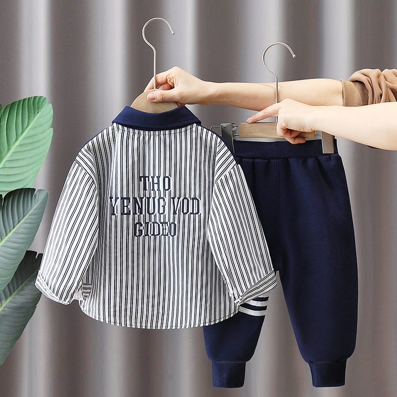 Children's clothing, boys' spring clothing, spliced vertical stripe shirt set, 2025 new style, small and medium-sized boys' sports, spr