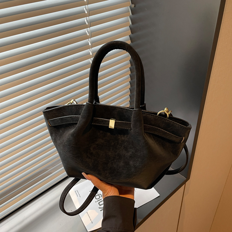 Luxury Brand Designer Bag Frosted Vegetable Basket Bag For Women, New High-End Bucket Bag, Simple And Fashionable Commuter Shoulder Handbag