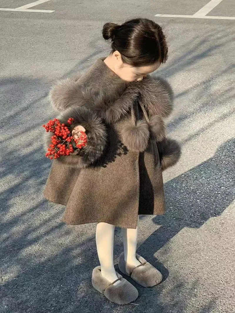 Baby Girls Woolen Coat Autumn and Winter Clothing Western Childrens Sweet Temperament Woolen Collar Woolen Coat Kids Top 251015