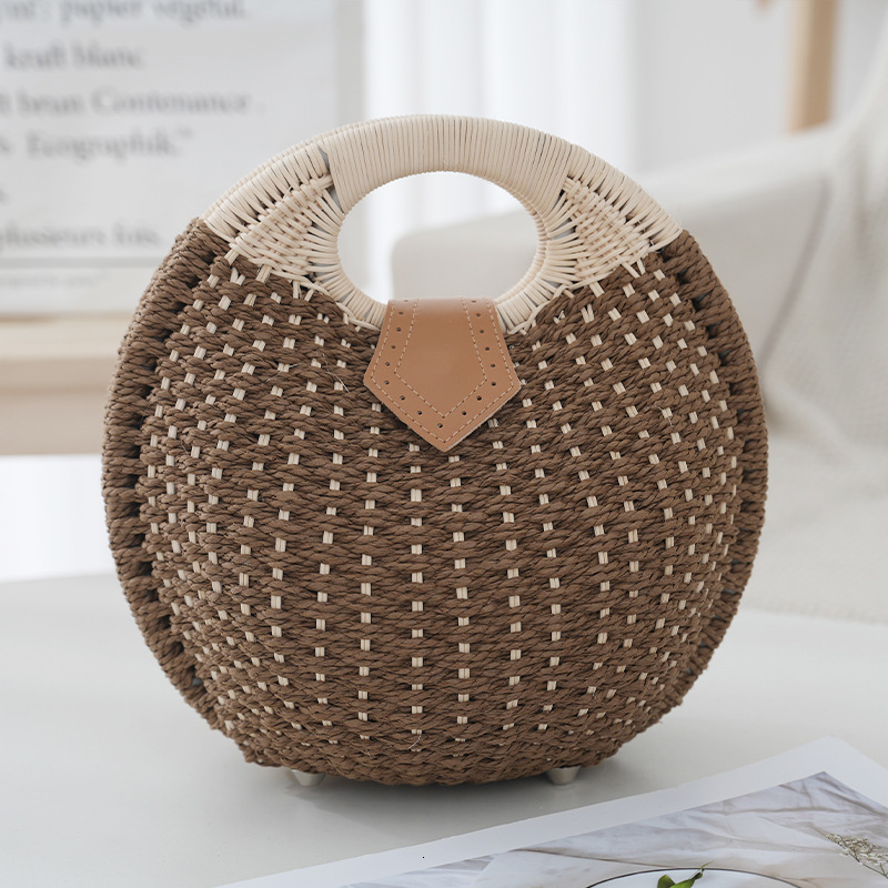 Luxury Brand Designer Bag Summer Simple Handbag For Women Handmade Rattan Beach Straw Bag Versatile Fashion Woven Bag Casual Bag