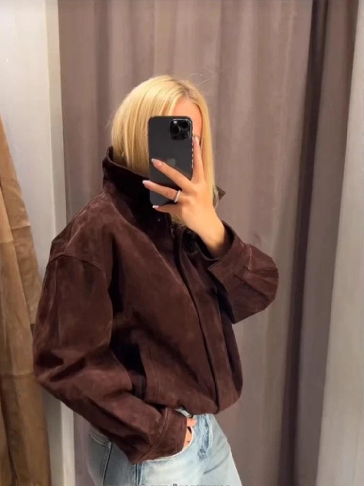 Retro Suede Stand Collar Jacket Women Casual Chic Zipper Buttons Bomber Jackets Coat Female 2025 Autumn Versatile Street Outwear 251010