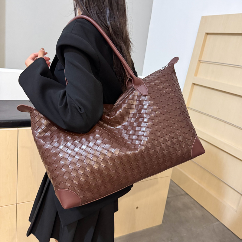 Luxury Brand Designer Bag Mommy Bag Short Trip Business Travel Portable Fashion Large Bag Storage Bag Large Capacity Korean Style Trendy Tote Bag