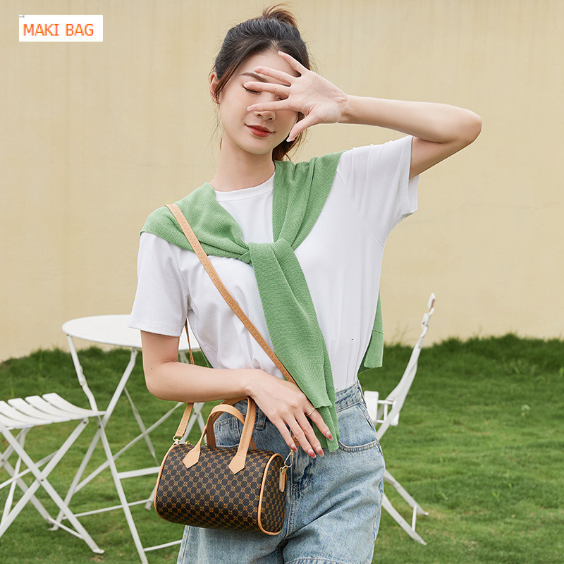 New printed handbag, fashionable casual retro large capacity crossbody bag, women's shoulder bag, designer bag, wallet, luxury bag