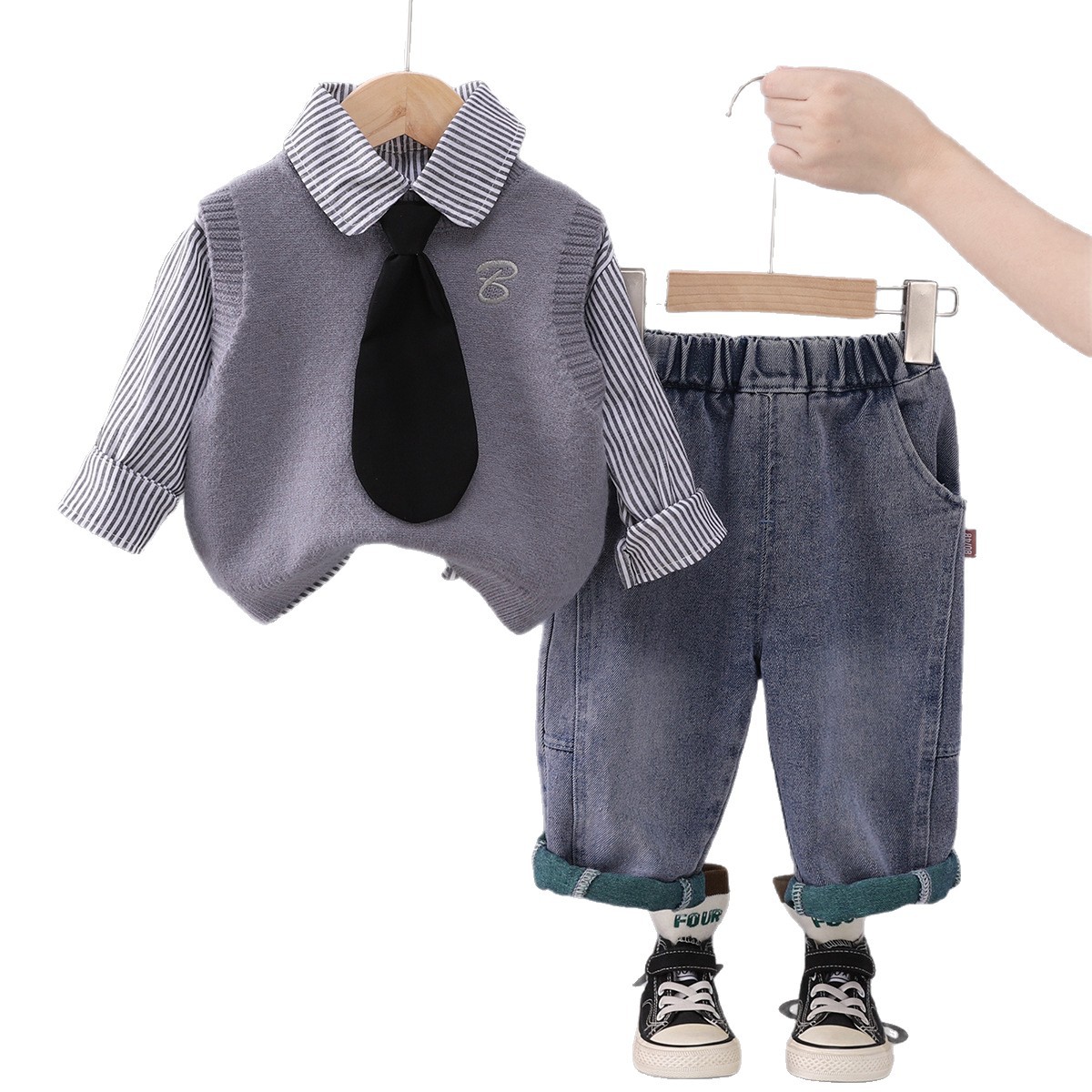 Boys' autumn solid color sweater vest three piece set 2025 new baby spring autumn knitted children's Korean version set free shipping design