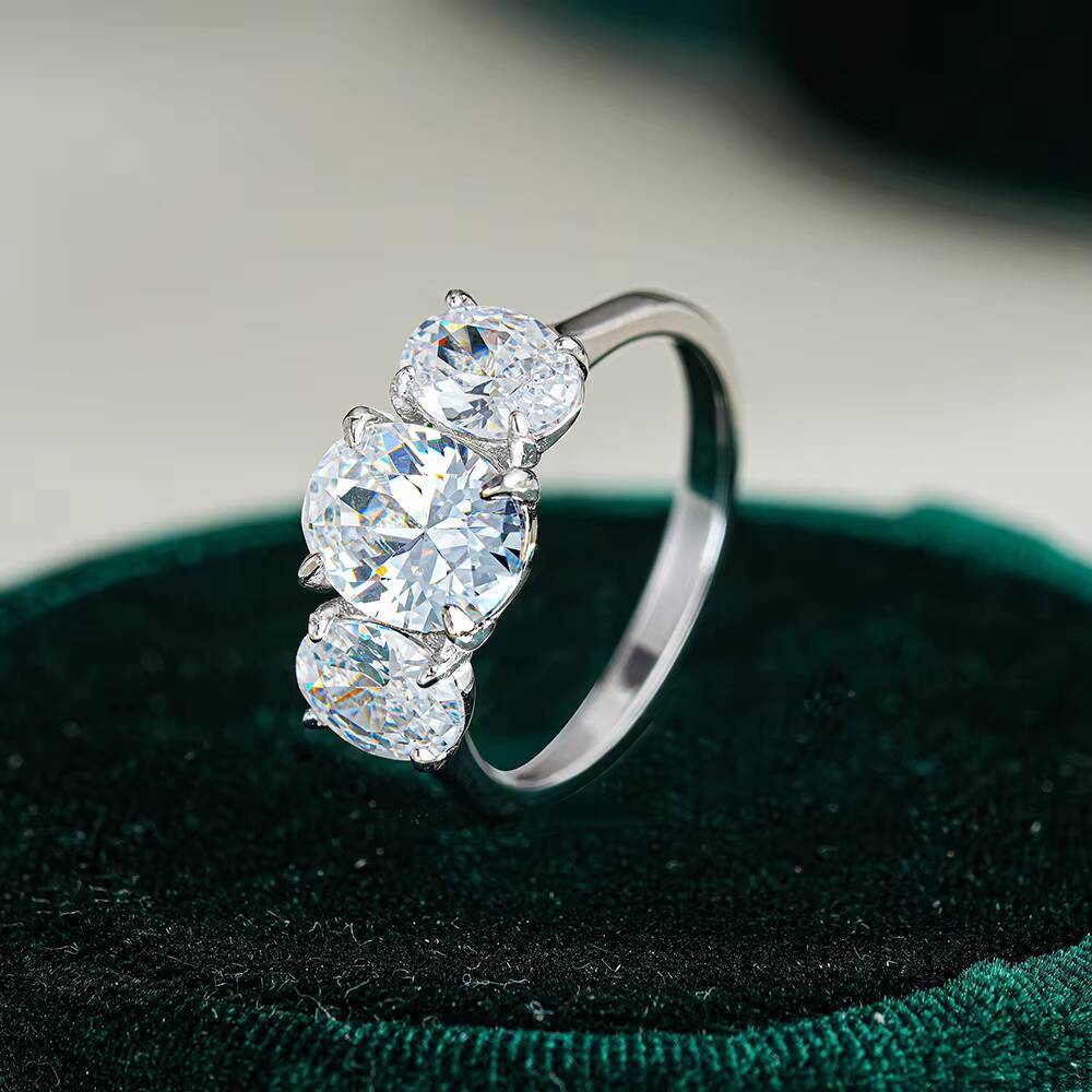 Gra Certificate Moissanite Ring 925 Sterling Silver 4CT 18K White Gold Vvs Eggshaped 3 Stones for Women Engagement Jewelry Gift