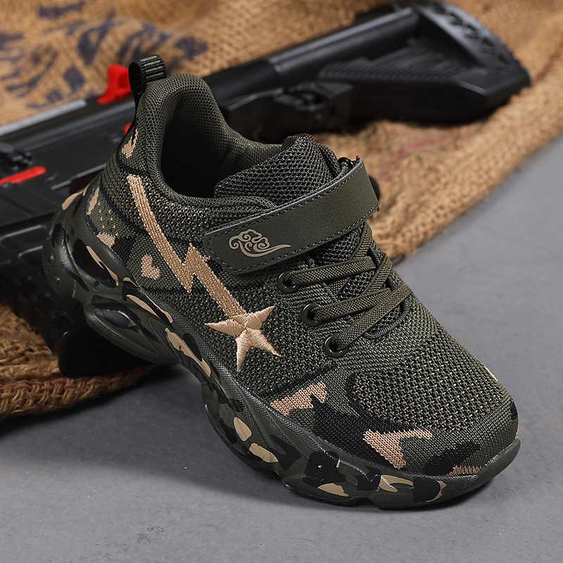 New popular children's shoes with ultra light and soft soles, military training camouflage shoes, fashionable outdoor running shoe design shoes