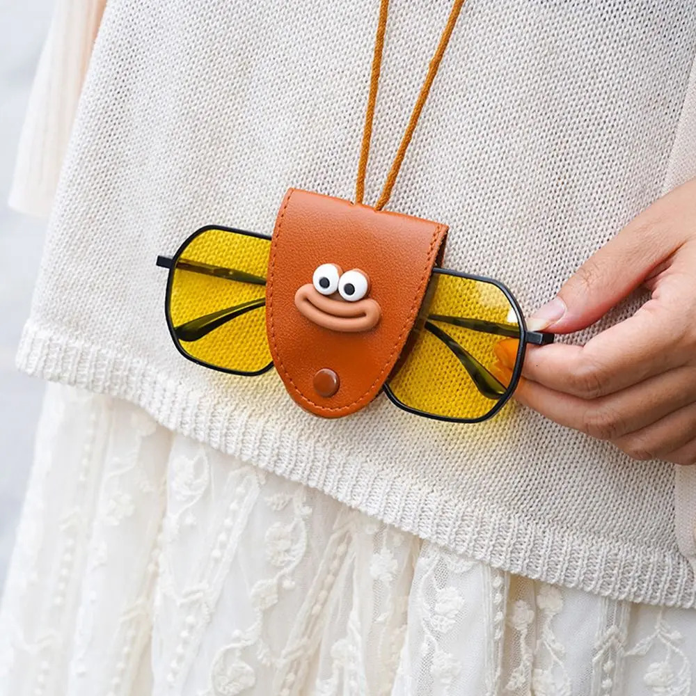 Durable Leather Eyeglasses Storage Bag Pendant Multifunction Storage Hanging Rope Glasses Clip Unisex Hanging Sunglasses 251016