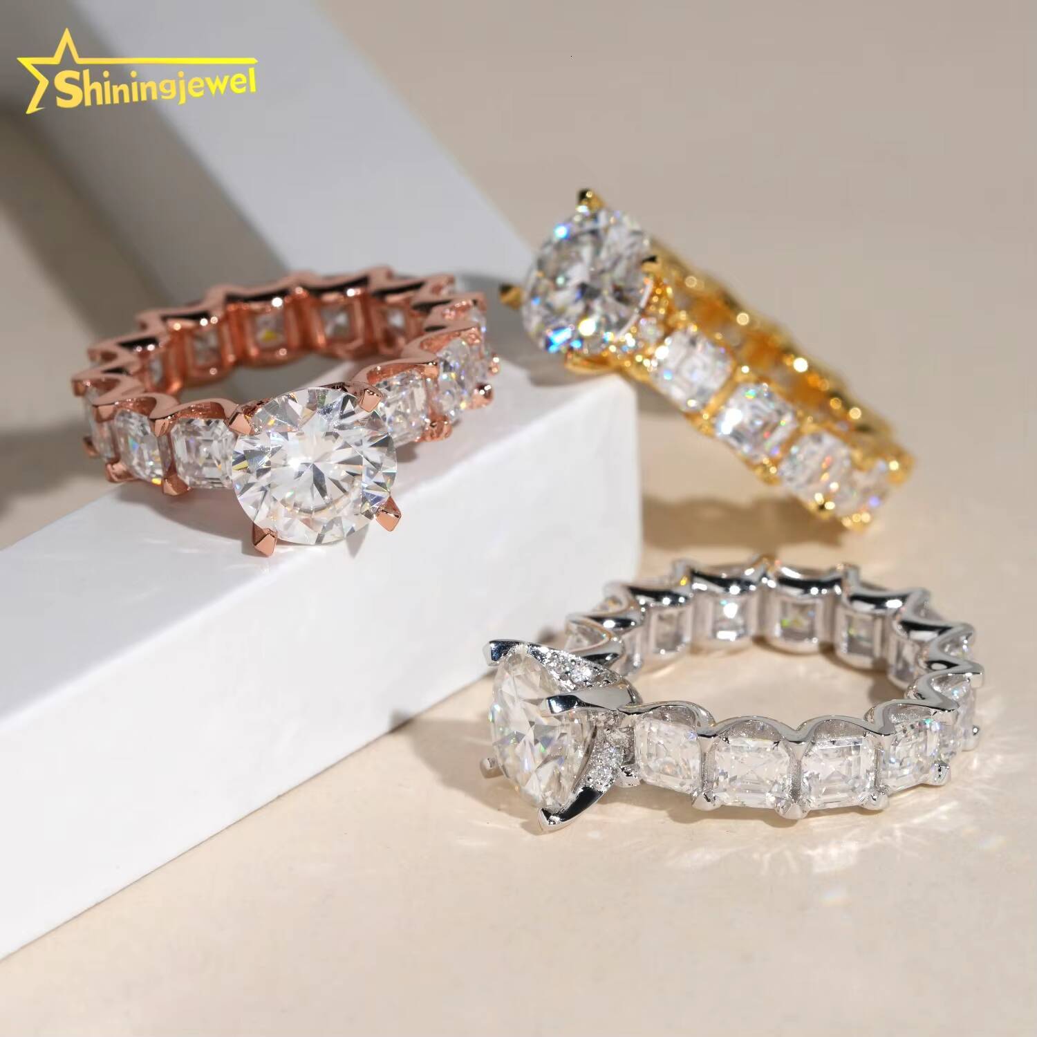 New Arrival Fully Iced Out Engagement Ring for Women 10mm Round Diamond VVS Moissanite 925 Sliver Hop Jewelry Wedding Rings