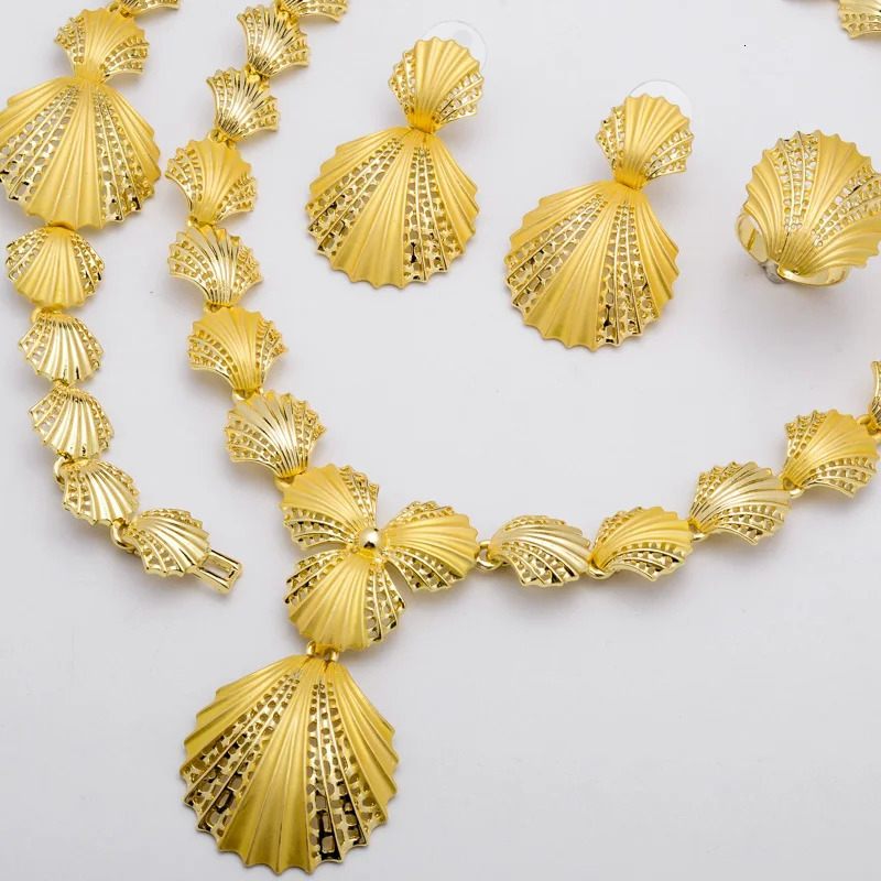 Sunny Jewelry Set Costume Shell Earrings Necklace Bracelet Ring Simple Gold Plated For Women Bridal Wedding Party 251016