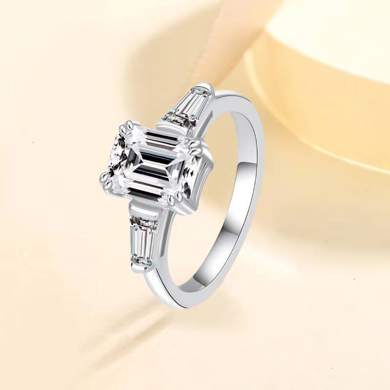 Fine Jewelry Emerald Cut Ring S925 Sterling Silver Statement Promise Ring Light Luxury GRA Rectangle Moissanite Ring for Women