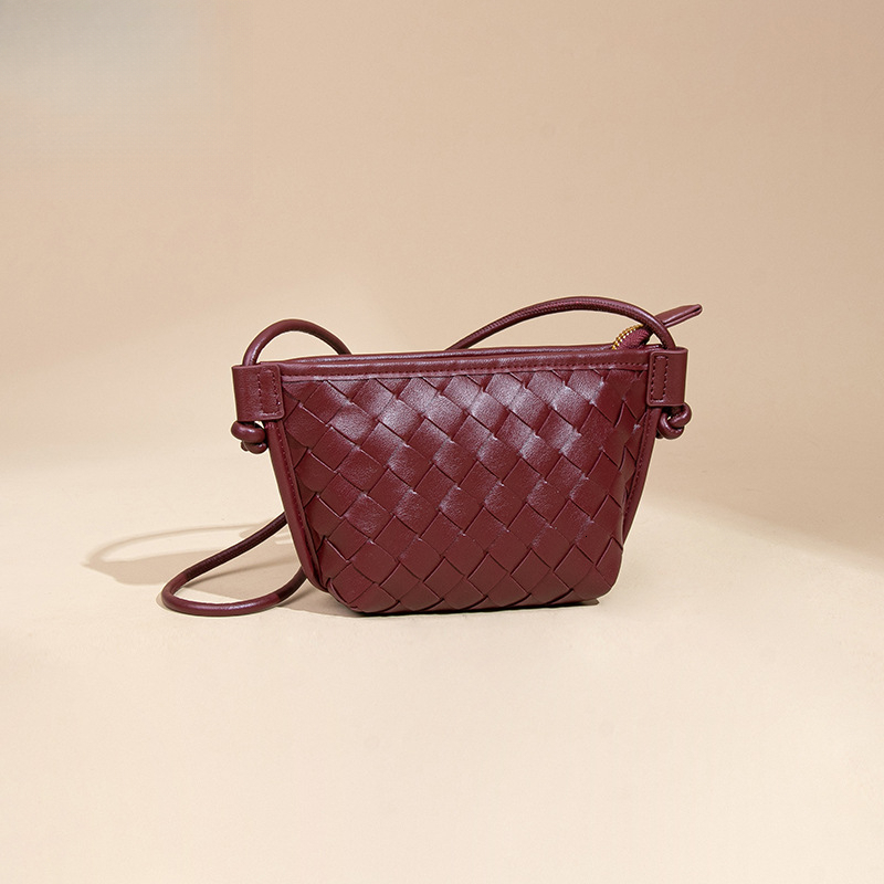 Luxury Brand Designer Bag New Solid Color Versatile Crossbody Woven Women's Bag Casual Creative Coin Purse Small Cute Mini Dumpling Bag