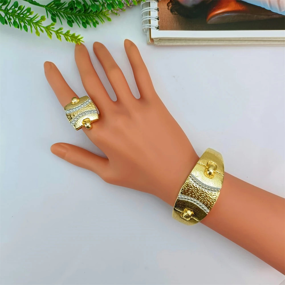 EMMA Fashion Woman Jewelry Set Goldcolor Austria African Necklace Bracelet Ring Earrings Set 251016