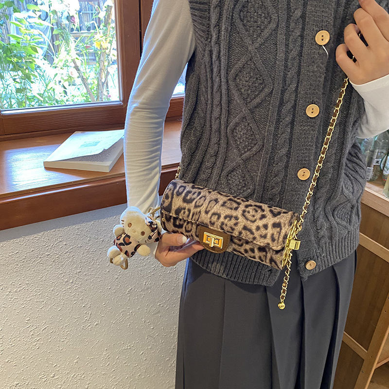 Luxury Brand Designer Bag Leopard Print Baguette Bag For Women 2025 Early Spring New Fashion Single Shoulder Bag High-End Sense Elegant Crossbody Smal