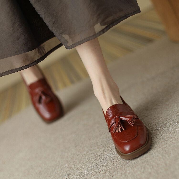 Genuine Leather Tassel Loafers Women's Soft Sole Slip-On Driving Shoes British Style Roman Flat Shoes