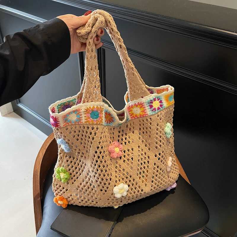 Women Knitting Out Crochet Flower Tote Bag Wear Lovely Woven Shoulder Bag Knit Shoulder Bag Seaside Trip Shopping Beach Bag Z251018