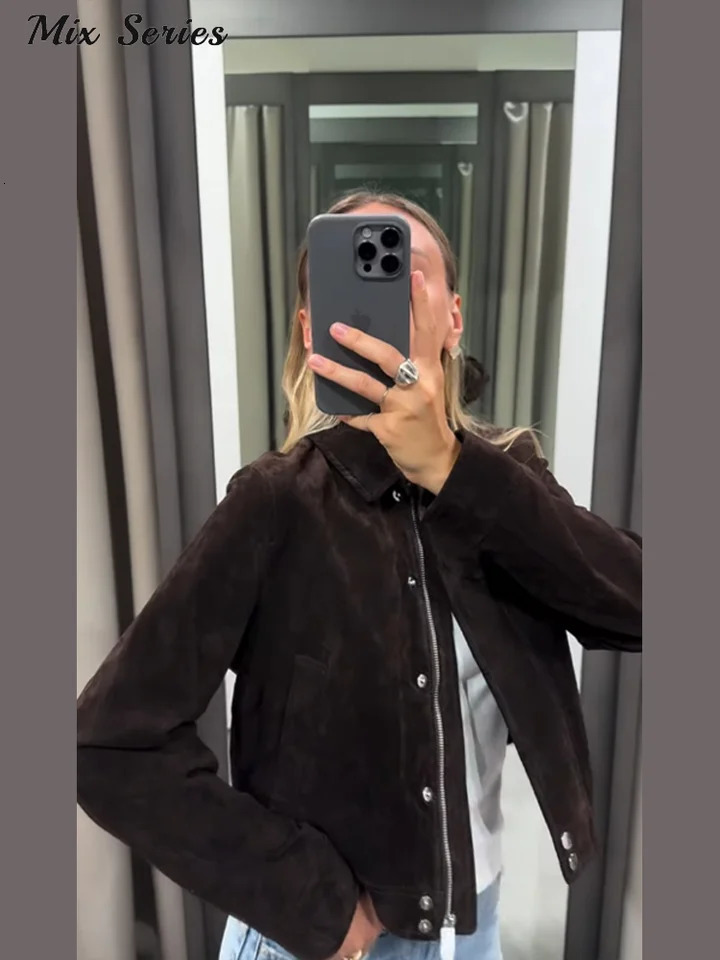 Casual Solid Zipper Jacket Women Lapel Collar Long Sleeve Button Retro Coats 2025 Autumn Lady Fashion Lightweight Streetwear 251010