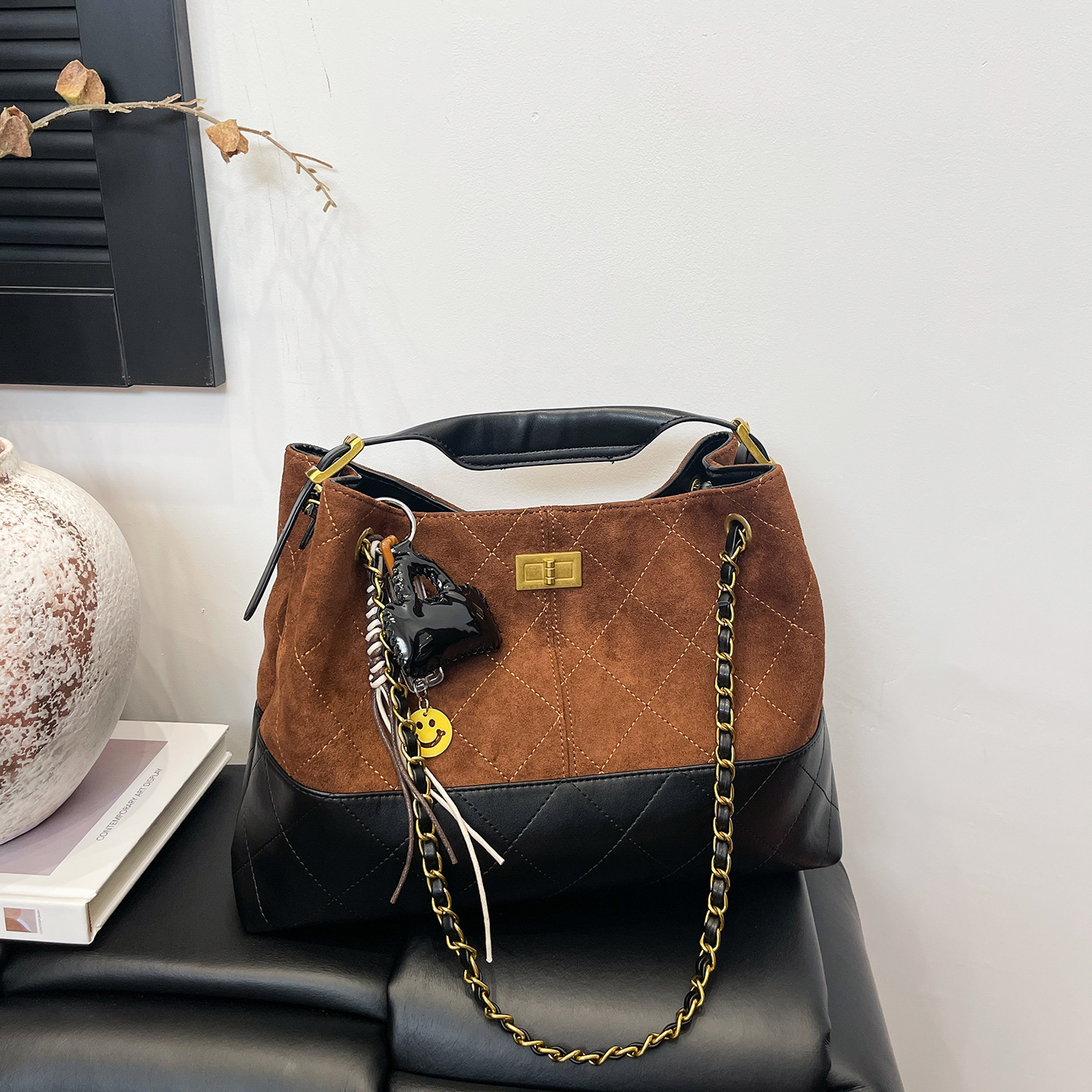 Luxury Brand Designer Bag Style Suede Chain Commuter Tote Bag For Women 2025 New Large Capacity Niche Single Shoulder Crossbody Bag