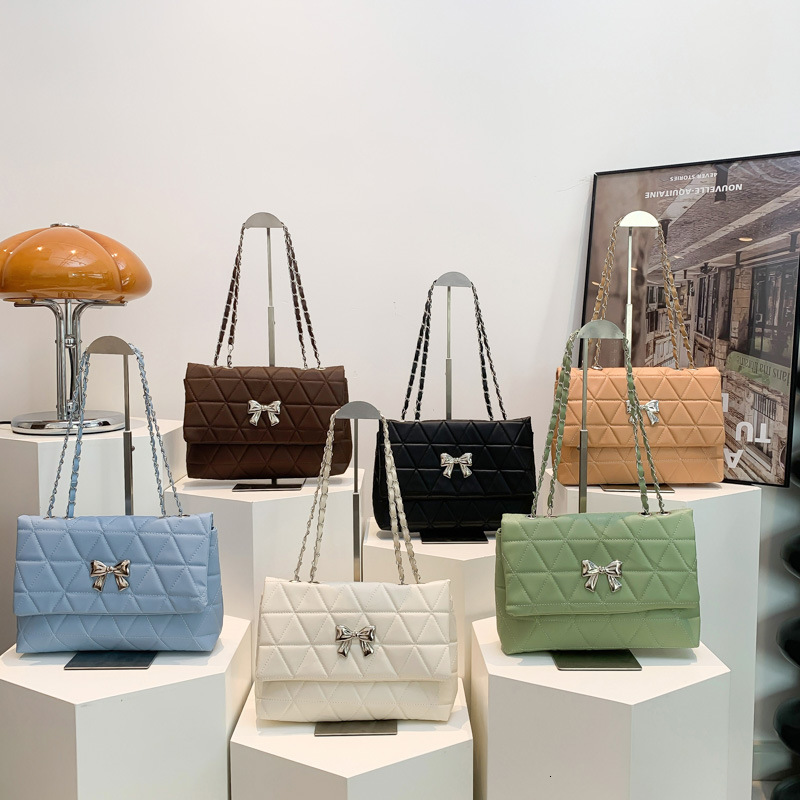 Luxury Brand Designer Bag Quilted Chain Bag For Women, Crossbody Bag, 2024 New Summer Model, Large Capacity, Solid Color, Stylish Shoulder Small Squar